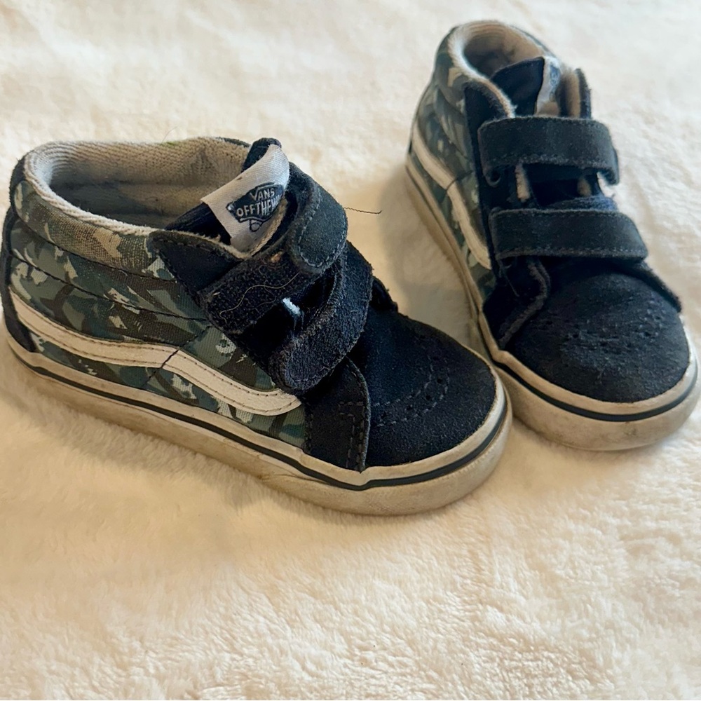VANS Toddler’s Sk8-Mid V Reissue - Animal Camo Skate Shoes Sneakers - Size: 7